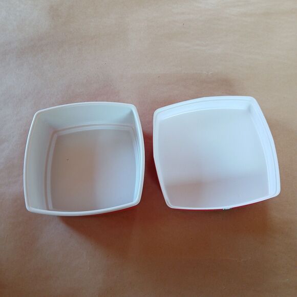 Vintage Christmas Seasons Greetings Square Cookie Container Plastic Holiday - Picture 5 of 7